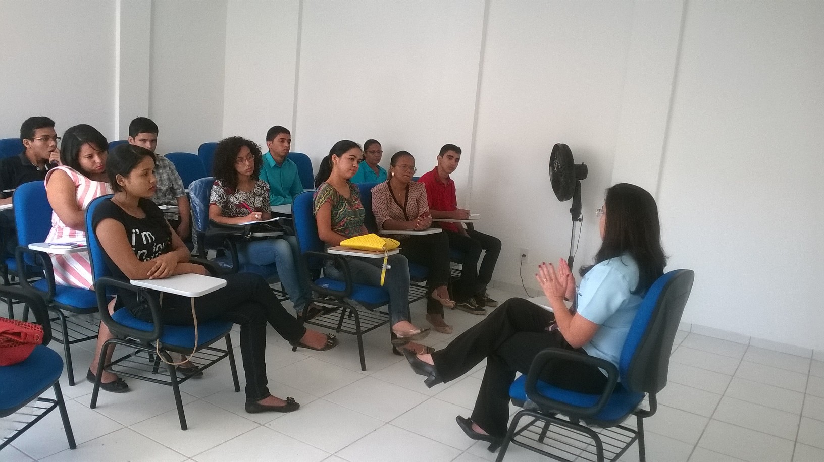 No momento, você está visualizando Magazine Liliani de Imperatriz recebe visita de alunos do curso de Operador de Computador