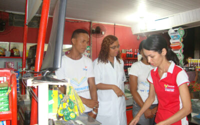 Alunos realizam visita técnica ao Supermercado Carcará em Santa Inês