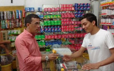 Jovens aprendizes realizam visita técnica em rede de farmácias de São Luís