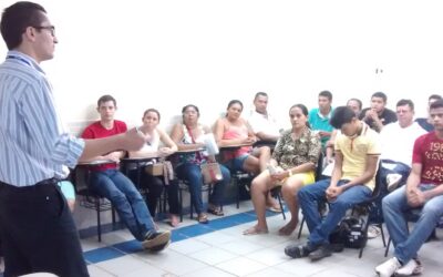 Pais de alunos do Programa de Aprendizagem participam de reunião em Bacabal