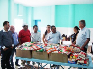 Leia mais sobre o artigo Asilo recebe alimentos arrecadados em caminhada promovida pelo Senac