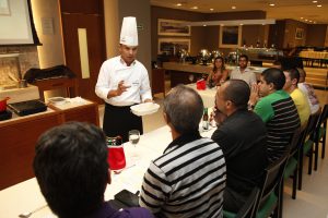 Leia mais sobre o artigo Aula-show sobre a gastronomia maranhense agrada público no Rio de Janeiro