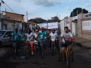 Leia mais sobre o artigo Alunos promovem “Bicicletaço” em conscientização pela paz em Bacabal