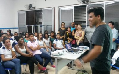 Projeto discute sistemas operacionais nas rotinas diárias e profissionais