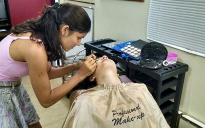 Carreta-Escola de Moda e Beleza do Senac qualifica população de Lago do Junco