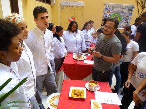 Leia mais sobre o artigo Gastronomia brasileira é destaque em evento no Restaurante Escola
