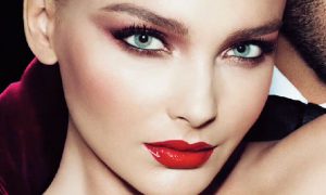 Leia mais sobre o artigo Dicas e tendências para maquiagem nas festas de fim de ano