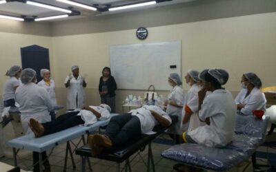 Senac promove curso de limpeza de pele em parceria com Extratos da Terra