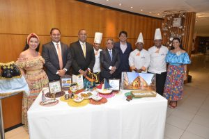 Leia mais sobre o artigo Parlamentares apreciam culinária maranhense durante Semana da Gastronomia Regional
