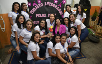 Lago da Pedra recebe atividades de turma da Carreta-Escola de Moda e Beleza