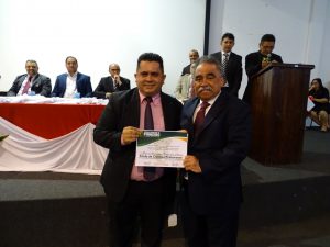 Leia mais sobre o artigo Diretor Regional recebe Título de Cidadania Pinheirense