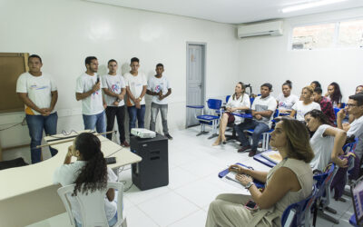 Aprendizes em Timon criam aspersor artesanal para agricultura familiar