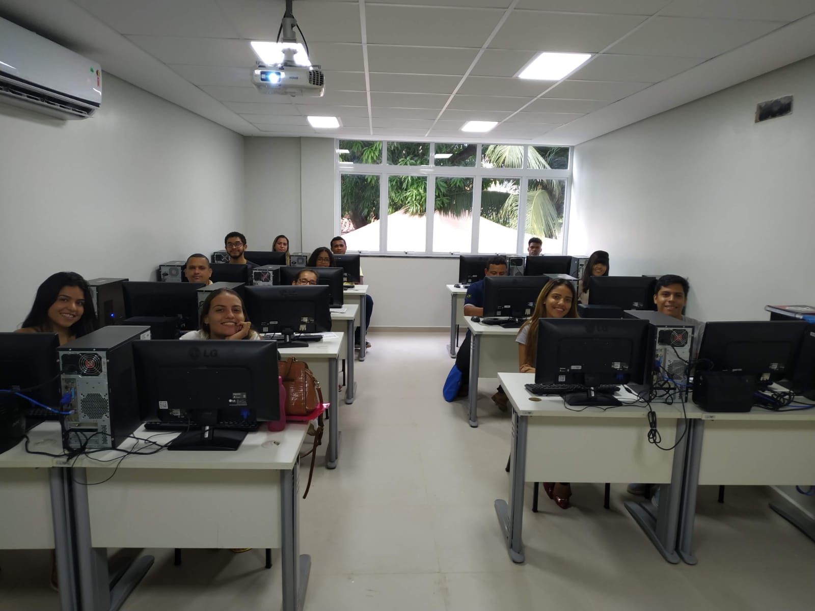 Você está visualizando atualmente Mais de 100 alunos do SENAC/MA participaram da Maratona CiberEducação Cisco Brasil