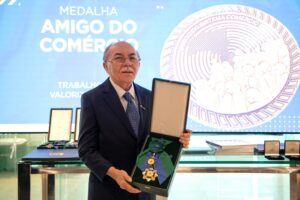 Leia mais sobre o artigo Presidente da Fecomércio-MA Maurício Feijó é agraciado com a Ordem do Mérito Comercial da Amazônia